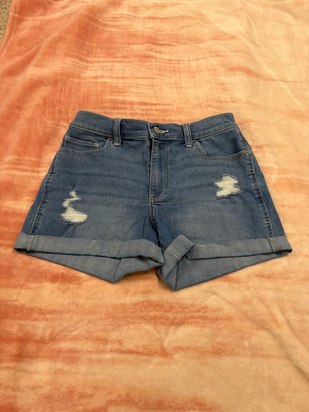 Lot of 2 Women’s Hollister Jean Shorts - Picture 3 of 7